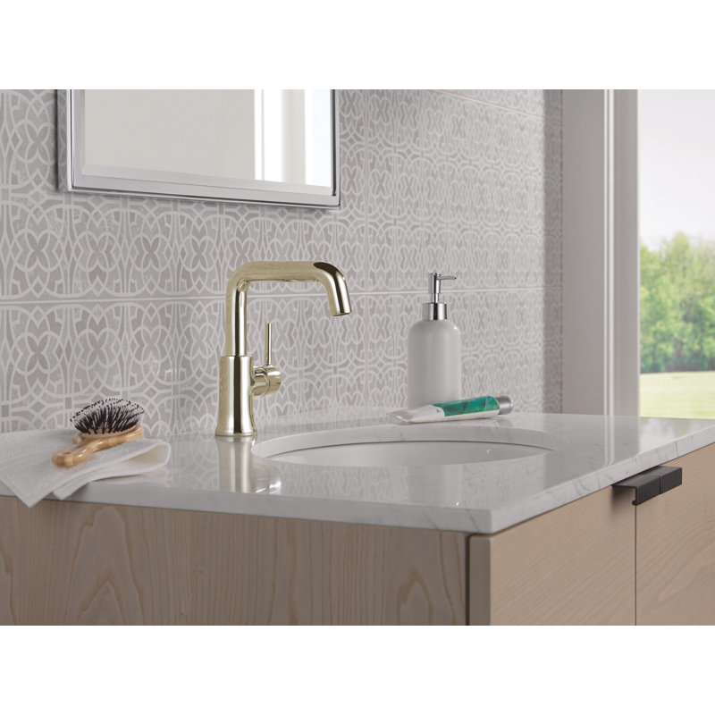 Single Handle Bathroom Faucet, Polished Nickel