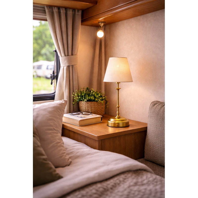 Arragon Metal Lamp