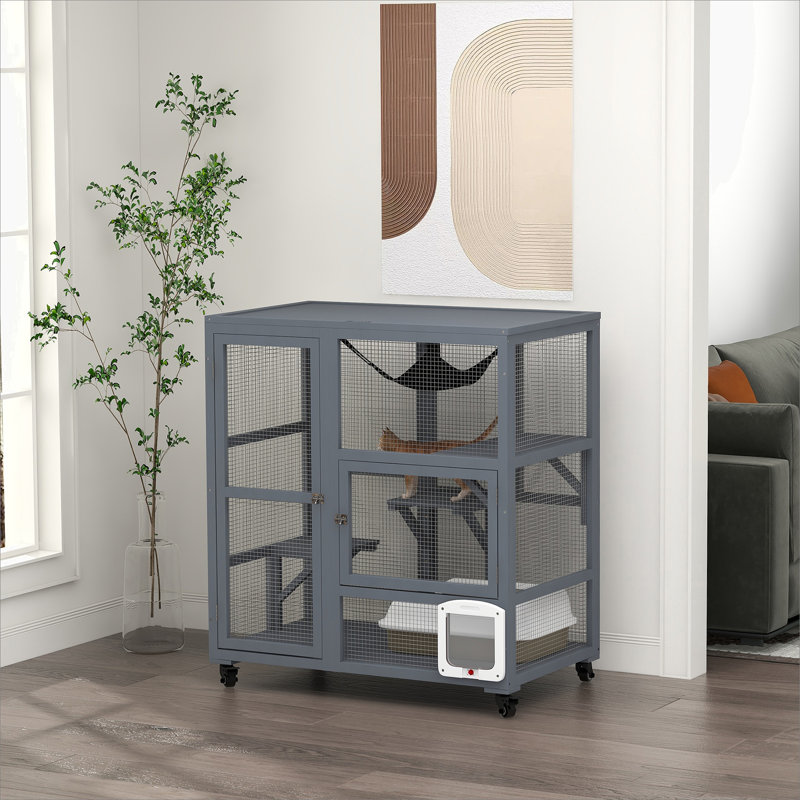 Enceinte polyvalente pour chats avec plusieurs caractéristiques pour le confort et le divertissement félins