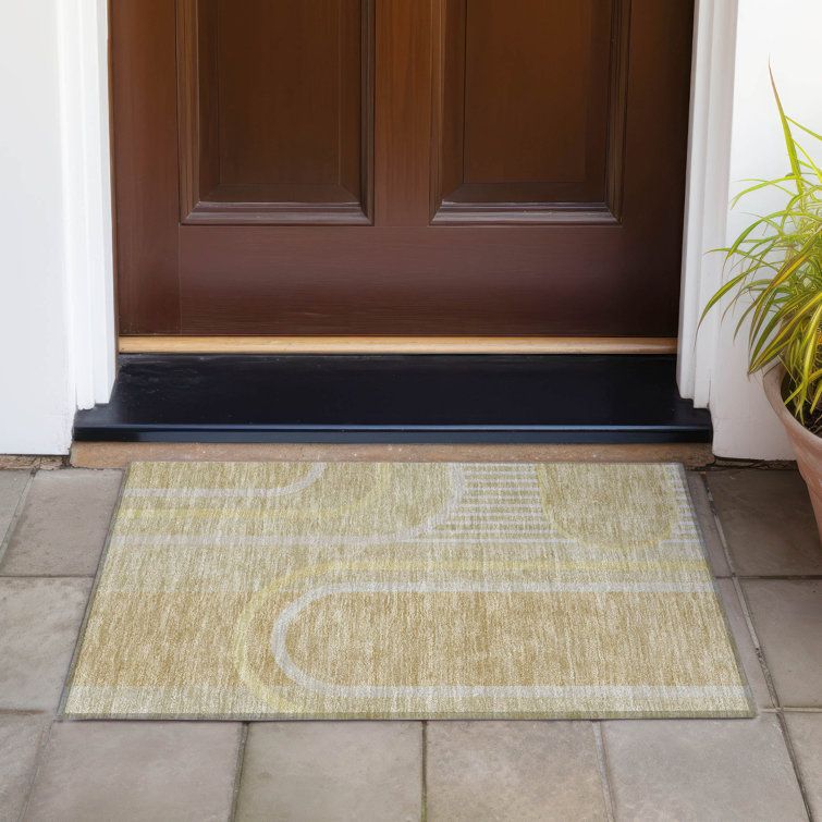 Kinslee Washable Geometric Indoor / Outdoor Rug