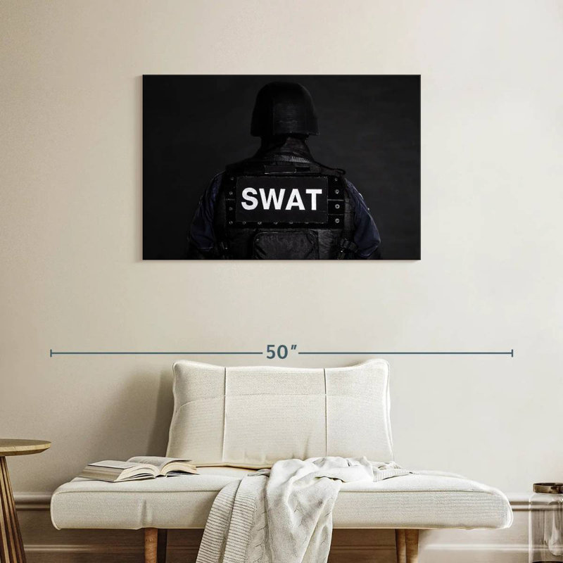 Mait SWAT Police, H 24 po x l 36 po
