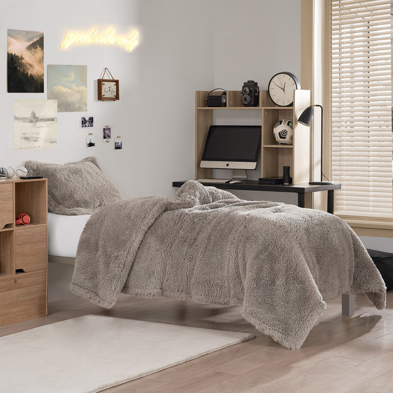 Ensemble d'édredon surdimensionné taupe Comat Induct, Édredon pour très grand lit + 2 très grandes ta