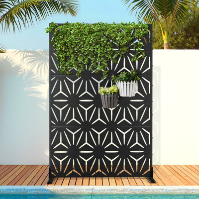 Metal Privacy Screen with Stand, Weather Resistant Outdoor Privacy Screen, Freestanding Outdoor Privacy Fence for Patio, Balcony or Deck – Star