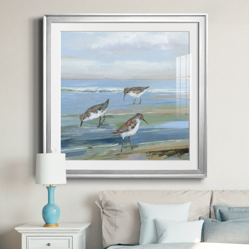 Seabird Beach I - peinture encadrée, Toile encadrée argentée, H 30,5 po x l 30,5 po x P 1,5 po