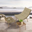 Chaise longue avec table pour l'extérieur intérieur