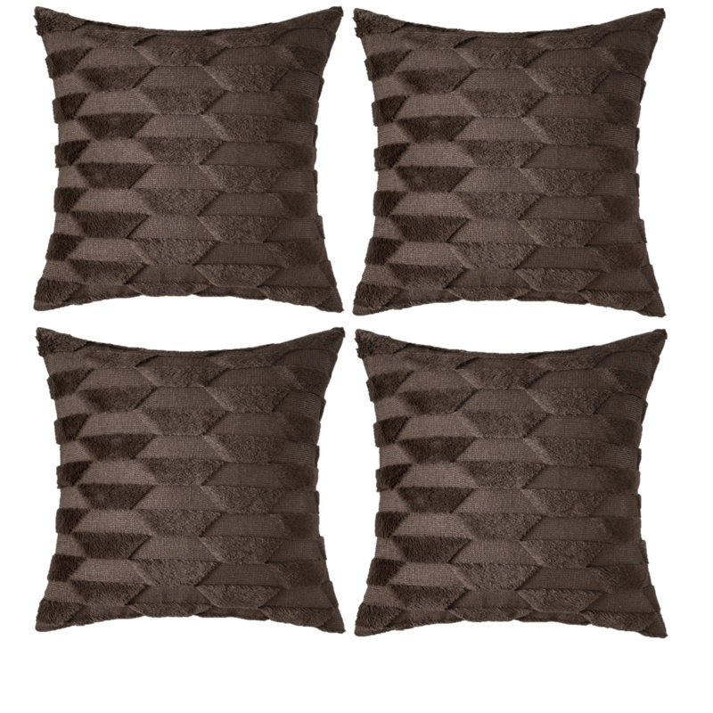 Housse de coussin en fourrure brodée - Hexagone, Brun