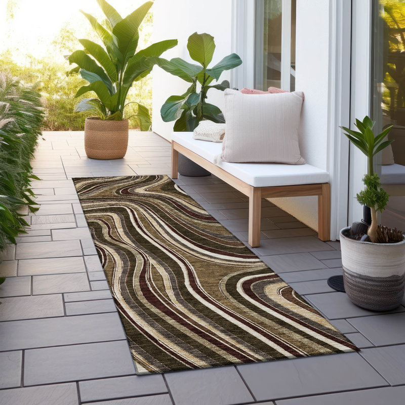 Tapis intérieur / extérieur en polyester tissé à la machine Lamanna, Tapis de couloir 2 pi 3 po x 7 pi 6 po