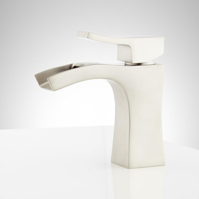 Vilamonte 1.2 GPM Single Hole Bathroom Faucet with Metal Lever Handle and Pop-Up Drain Assembly