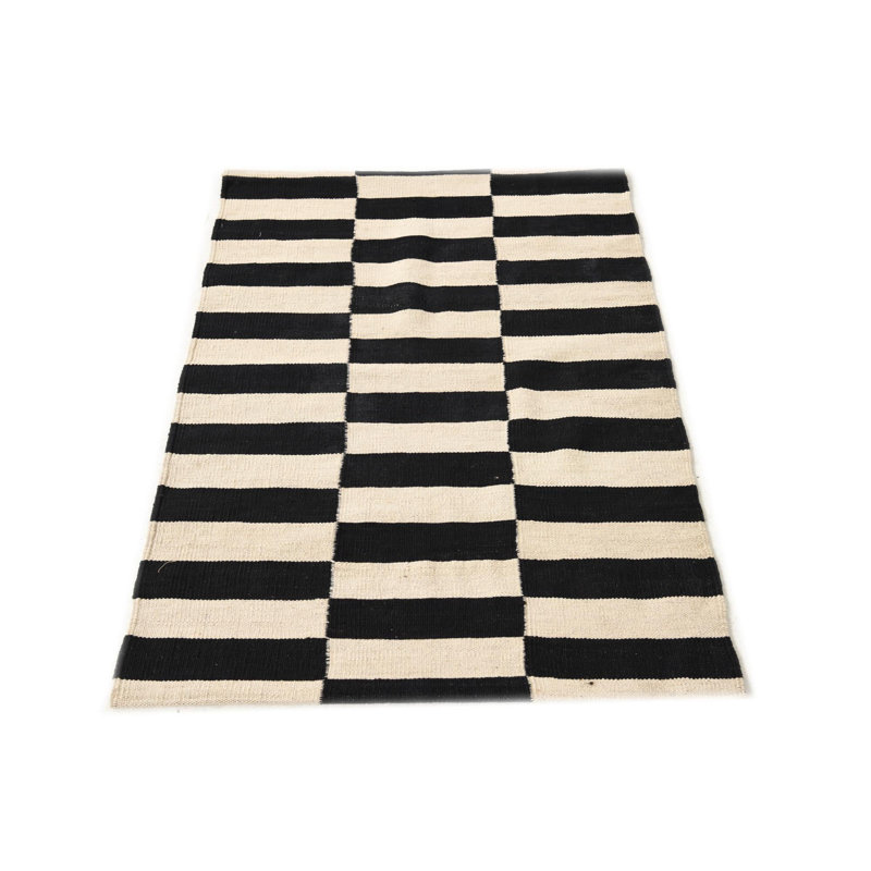 Tapis noir et blanc Otero