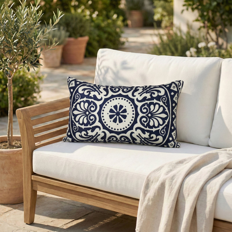Coussin de patio intérieur en polyester recyclé résistant aux taches et lavable à la machine, Rectangle 14 po x 24 po, 1