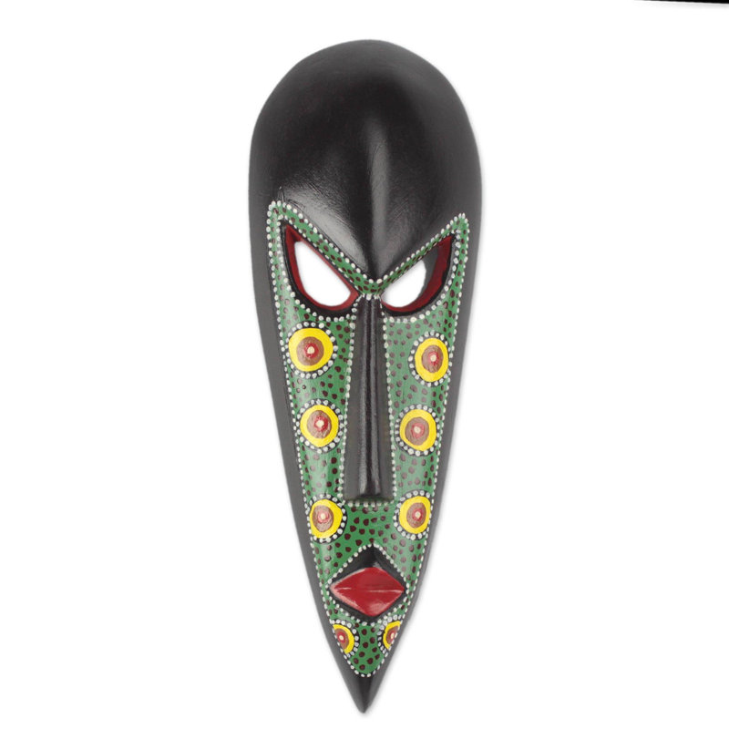 Couleur de la fierté, masque en bois africain
