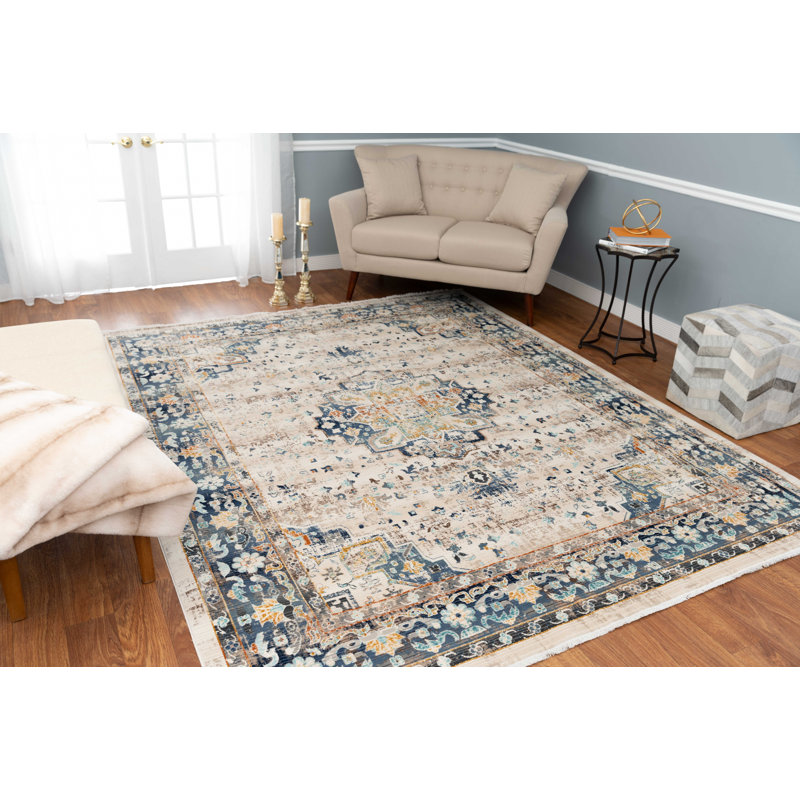 Lucha Oriental Indoor Rug, Rectangle 3'11" x 5'9"