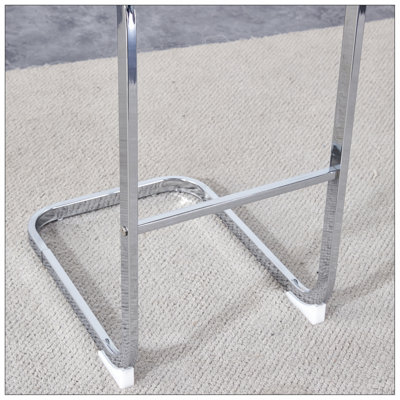 Moderne et magnifique tabouret de bar revêtu de cuir PU avec des pieds en métal argenté en forme de C pour les salles à manger, les cuisines, les terrasses et les chaises de bureau d'invités. (Ensemble de 6) (blanc + polyuréthane)