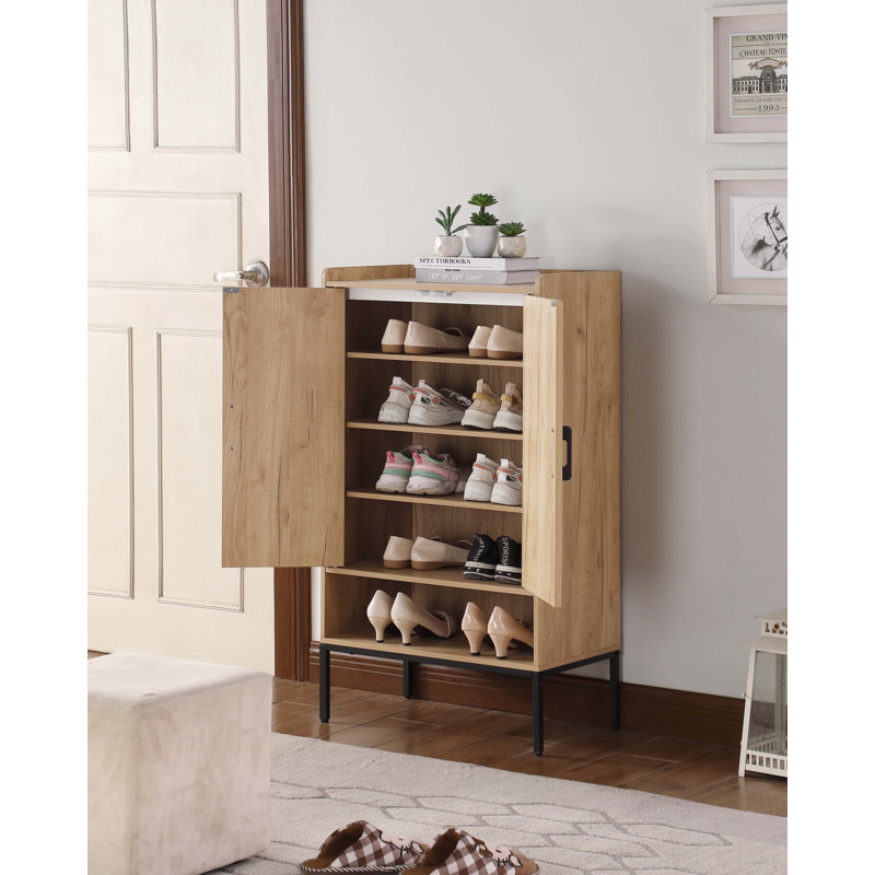 Range-chaussures avec portes en rotin
