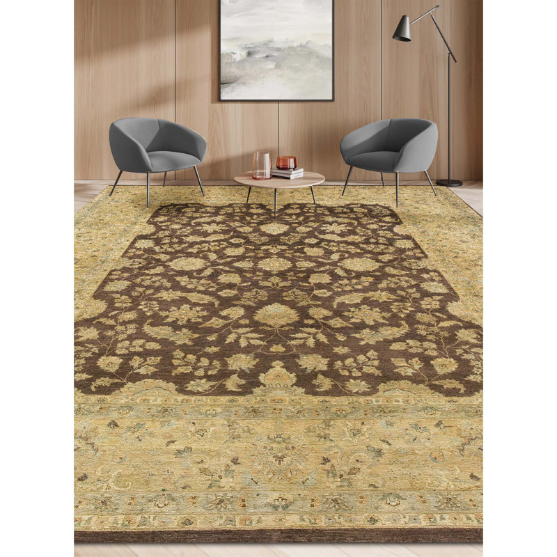 Wool Oriental Area Rug in Beige/Dark Brown, Rectangle 4' x 6'