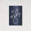 «Floral Sketch 1 Navy» par Pamela Munger, art mural en métal, 24 po x 36 po