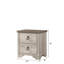 1pc Table de chevet 2 tiroirs de style chalet vieilli avec finition en bois de grève contrastant avec plateau brun vieilli et quincaillerie traditionnelle en bois