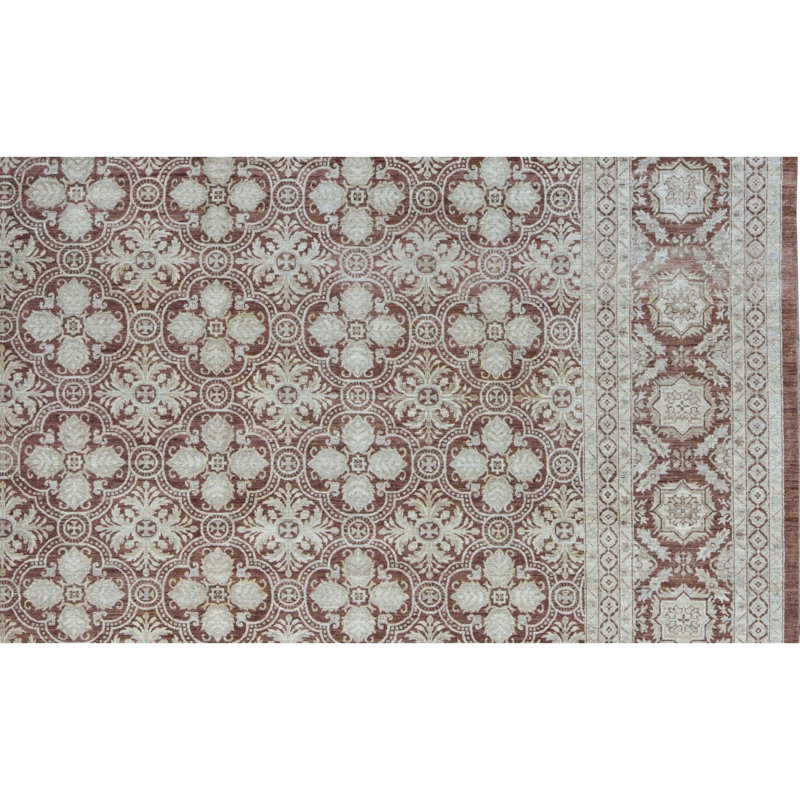 Signature Hand Woven Wool Oriental Area Rug