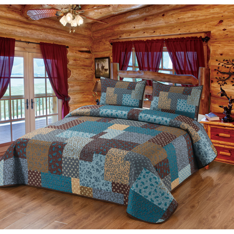 Portage County Line Patchwork Floral Geometric Shabby Elegance Farmhouse Decorative Quilt Bedding Set, Queen Quilt + 2 Shams