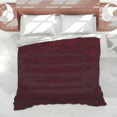 Intricate Linework Pattern Comforter