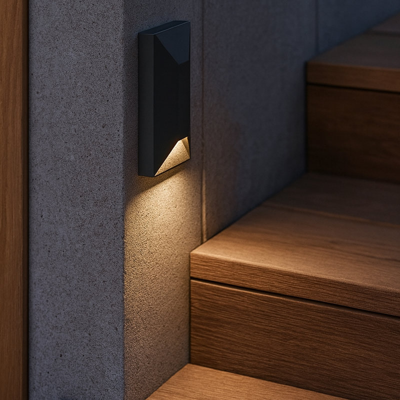 Hinkley Nuvi Rectangular Deck Sconce, Black