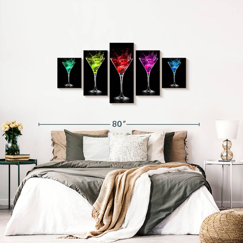 Cocktail Flashy Martinis sur toile, 5 pièces, H 30 po x l 68 po x P 1,25 po