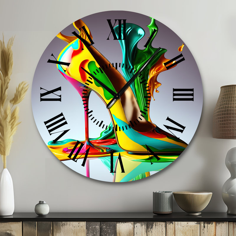 Horloge murale multicolore en verre à talons hauts III - Fashion, Grand