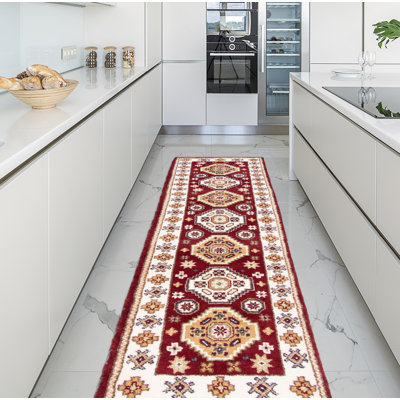 Tapis rouge foncé Royal Kazak 2 pi 7 po x 8 pi 3 po