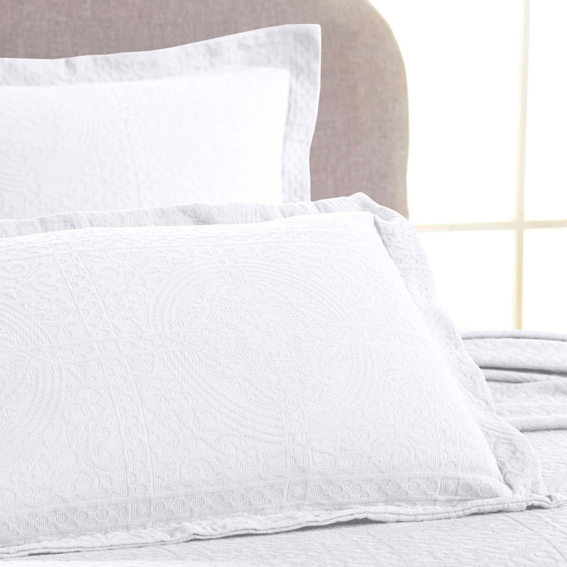 Ensemble de couvre-lit et taies décoratives 100 % coton texturé à médaillon de style moderne et contemporain Swanton, Blanc