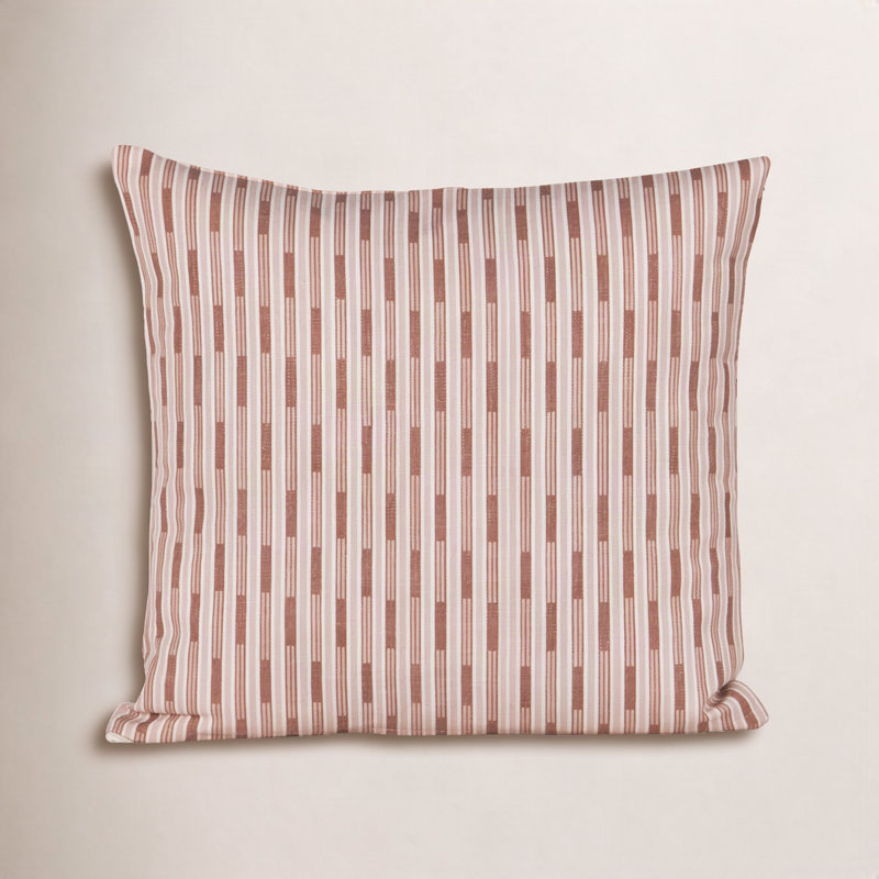 Coussin décoratif à rayures Benton, Carré 20 po, Polyester, Rouge