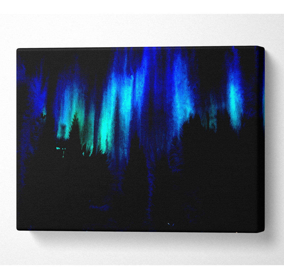 Blaue Nordlichter durch den Wald - Kunstdrucke auf Leinwand