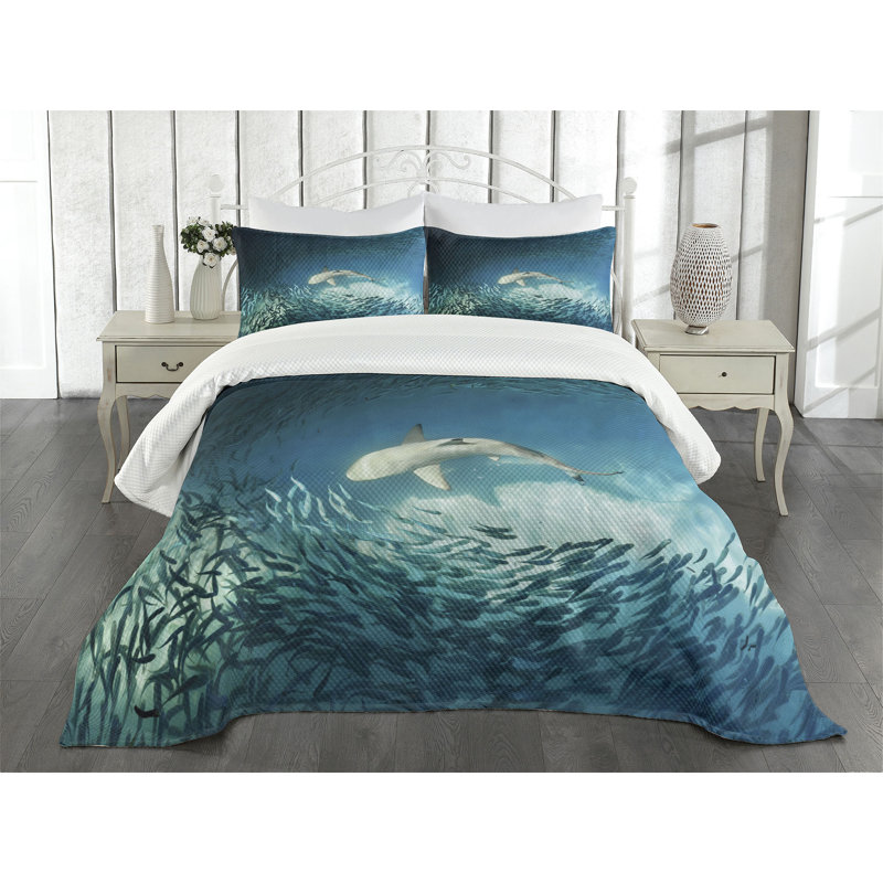 Ambesonne Fish Bedspread Animals Teal, King Bedspread + 2 Standard Shams