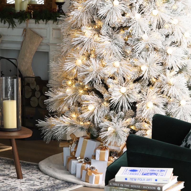 Arbre de Noël enneigé avec pin, 9'