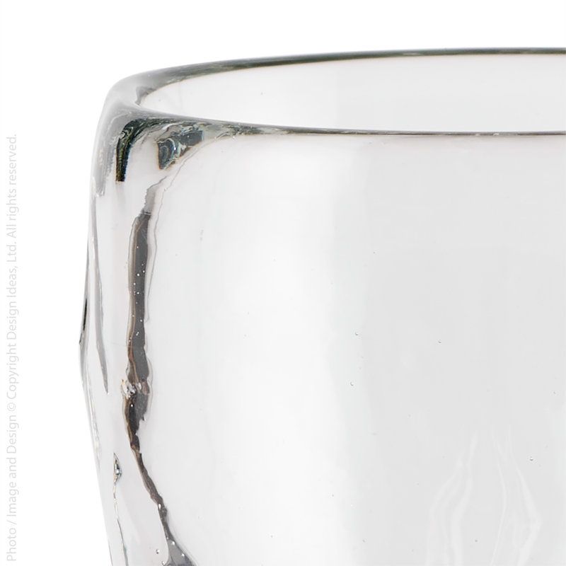 Vase de table en verre, H 7,4 po x l 2,6 po x P 2,6 po