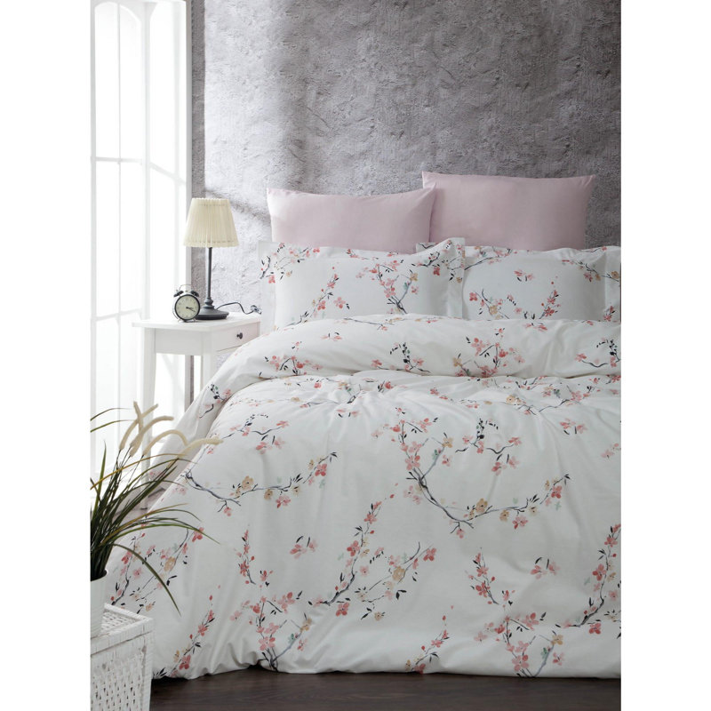 Quiltisse Cotton Floral Bedspread with Pillowcases