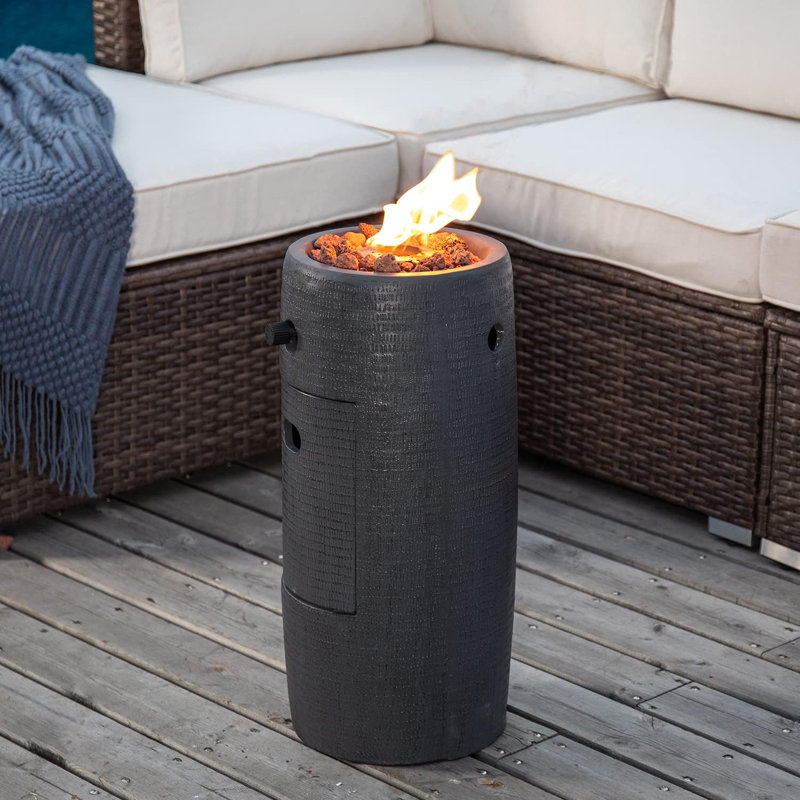 Table de foyer d'extérieur au propane avec couvercle Jaquela H 25 po x l 15 po