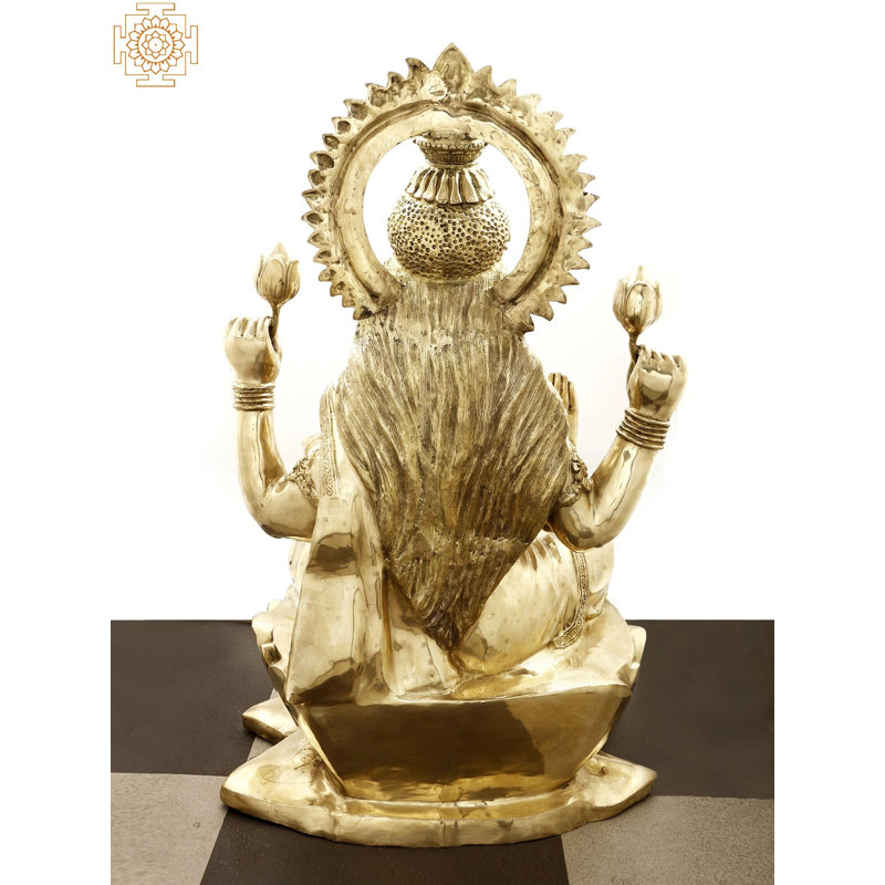 Statue Devi Lakshmi, Laiton naturel