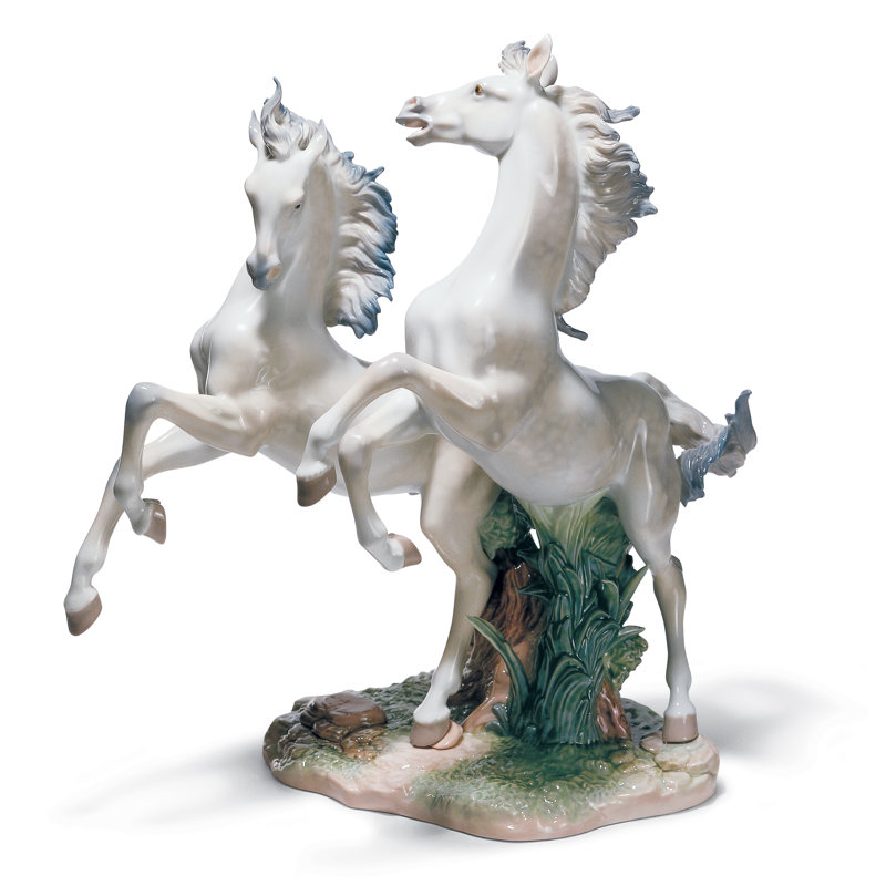Free as the Wind Horses Statue
