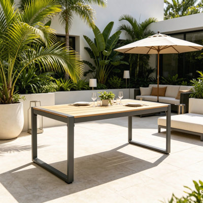 Table basse d'extérieur 43,3 pouces jaune terreux rectangulaire, table de patio en acier antirouille avec plateau de table en grain de bois WPC résistant aux intempéries, table d'appoint minimaliste robuste de 165 livres pour terrasse de porche