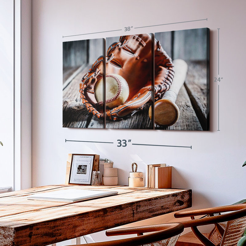 «Baseball Basics» sur toile, H 24 po x l 38 po x P 1,25 po