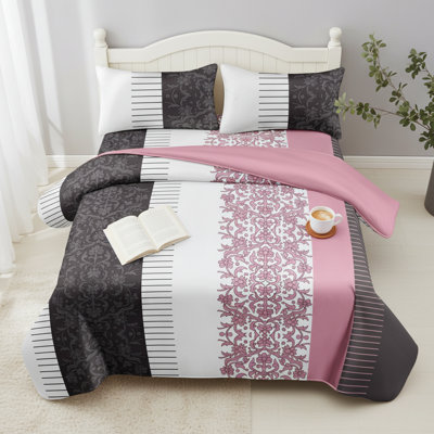 3-Piece Reversible Quilt Set, Charcoal Grey & Blush Pink Damask Printed Bedspread with 2 Shams, Lightweight Microfiber Coverlet, Water Repellent & Pet Friendly