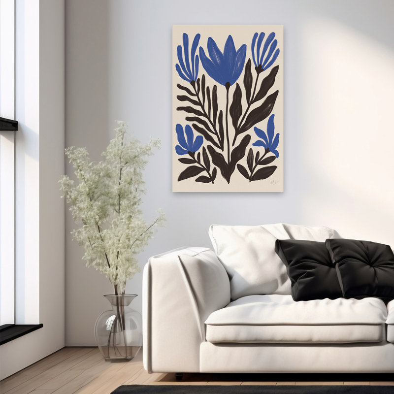 «Simple Petals I Blue» - art floral crème bleu-noir, H 36 po x l 24 po