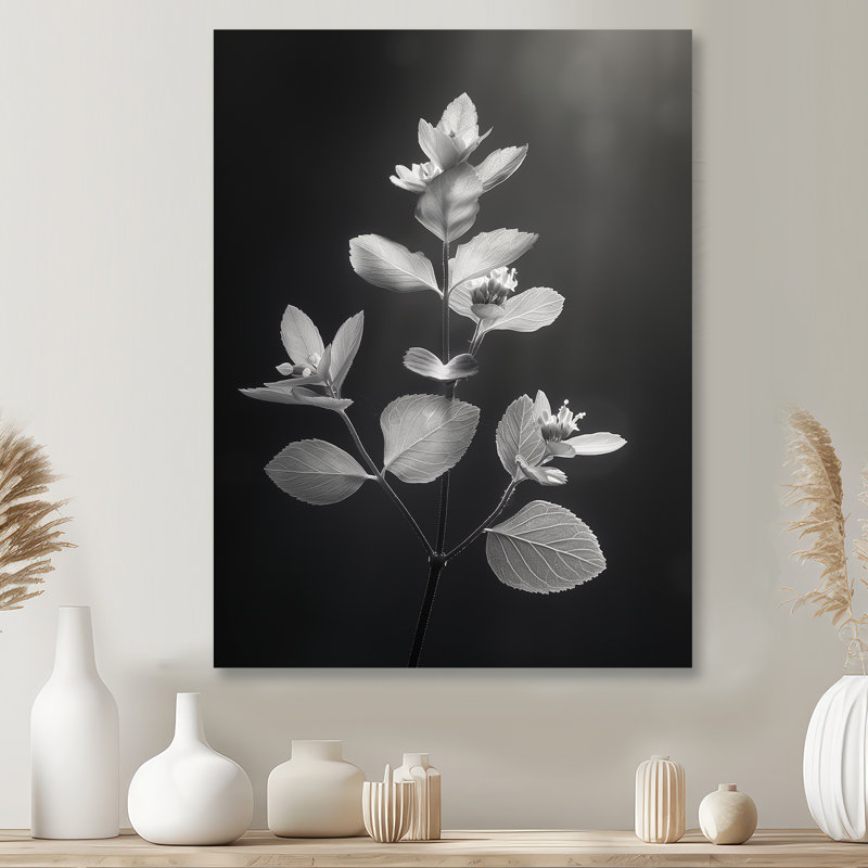 «Elegant Silhouette», gris, monochrome, eucalyptus II - Eucalyptus, art mural, Métal métal, H 32 po x l 24 po x P 1 po