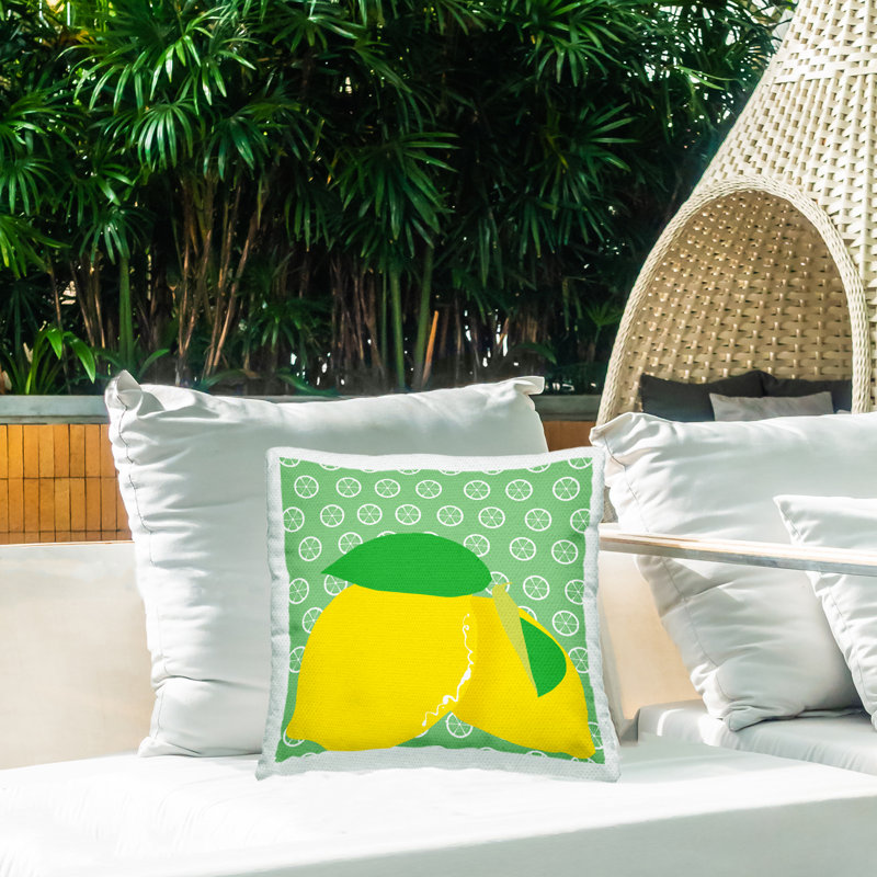 Coussin lumineux d'extérieur imprimé citron vif par Daniela Santiago