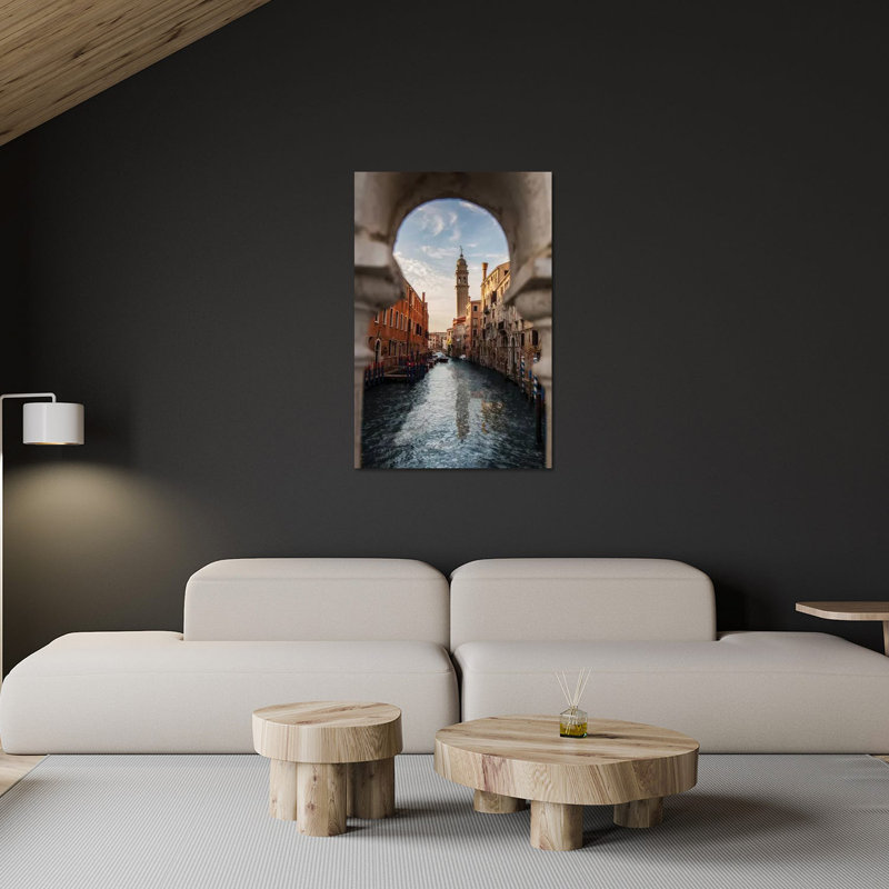 Clocher de San Giorgio Dei Greci, Venise par Enzo Romano - photographie non encadrée, H 32 po x l 24 po x P 0,25 po