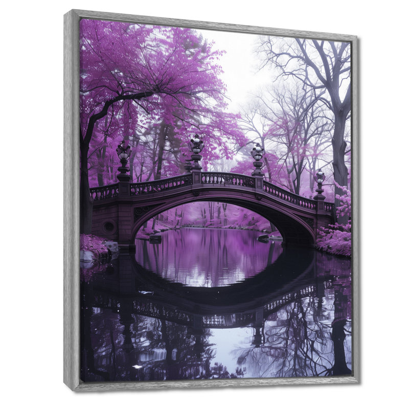Pont de voie d'eau mauve, Tranquility - art mural, H 32 po x l 24 po x P 1 po, Toile argentée avec cadre flottant