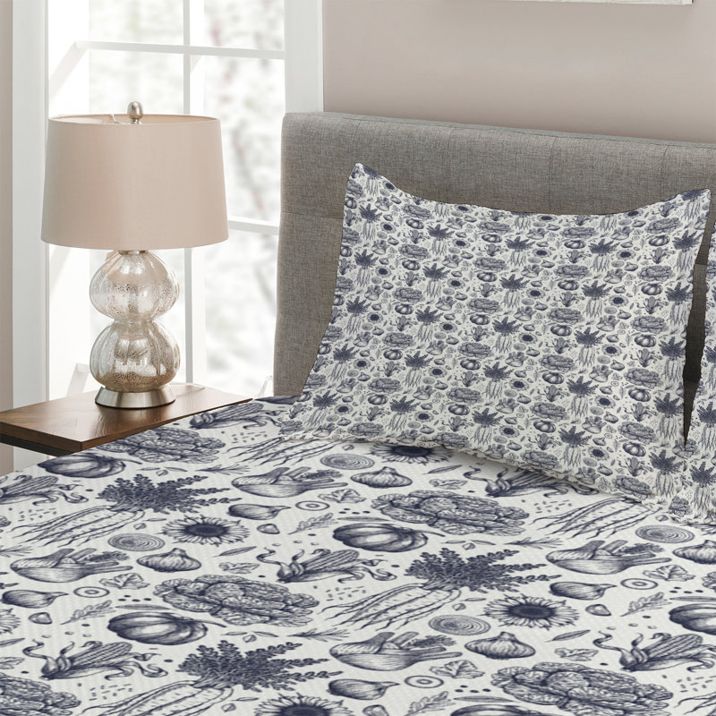 Farmhouse / Country Coverlet, King Bedspread + 2 Shams