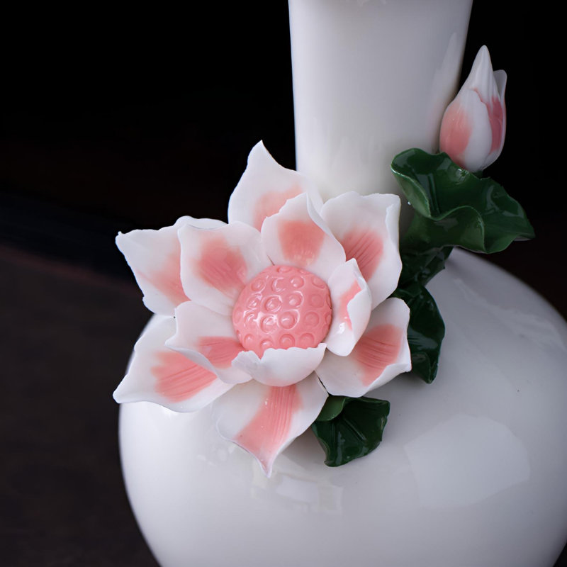 Vase de lotus en céramique