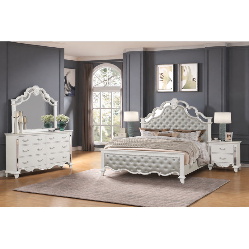 Ensemble de chambre à coucher Latwana Pearl, Roi
