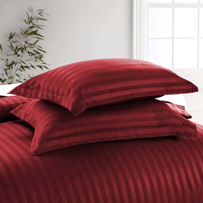 Microfibre 250 Thread Count Reversible Modern & Contemporary Reversible Duvet Cover Set, Double, Burgundy